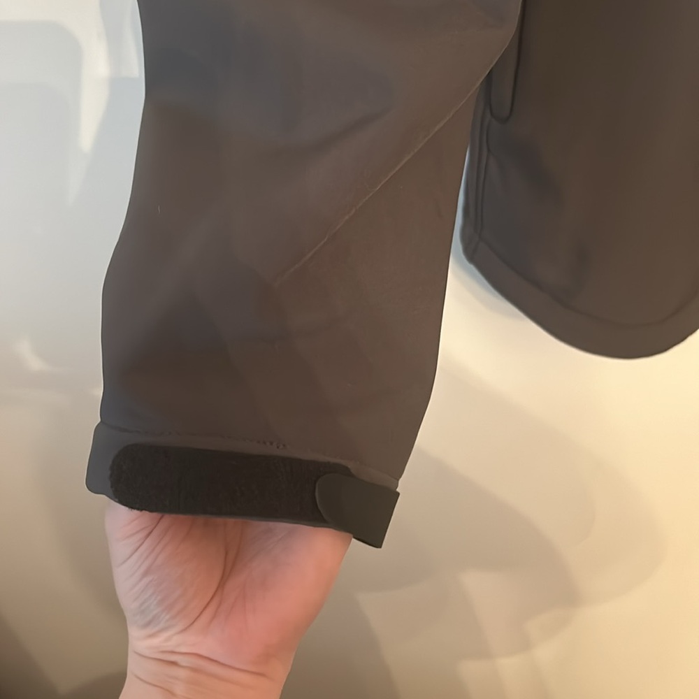 Men's Black Softshell Jacket - image 6